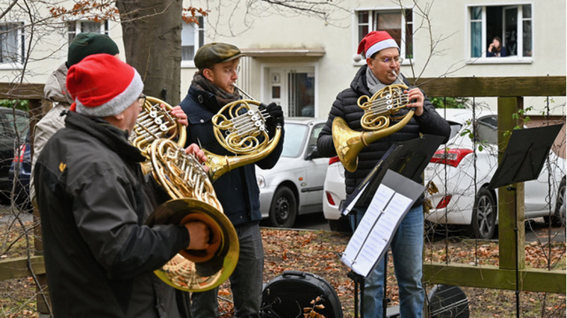 Vonovia lässt Weihnachtslieder in den Quartieren erklingen © Vonovia SE / Frank Grätz, Anja Schneider