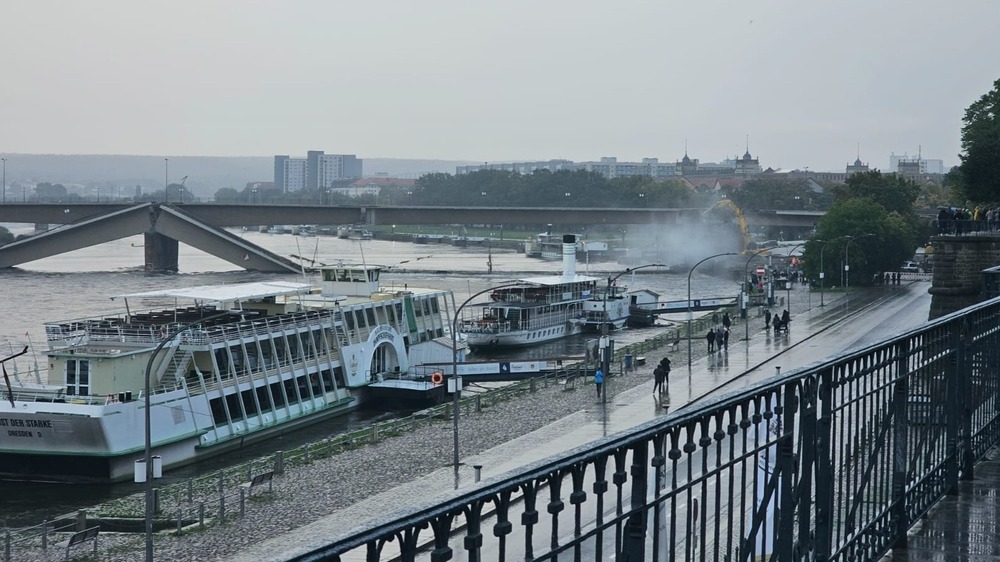 Carolabrücke: Ursachen für Schäden liegen in der Bauzeit – Alle Brückenzüge betroffen und müssen abgerissen werden.  Foto: Martin Bruch