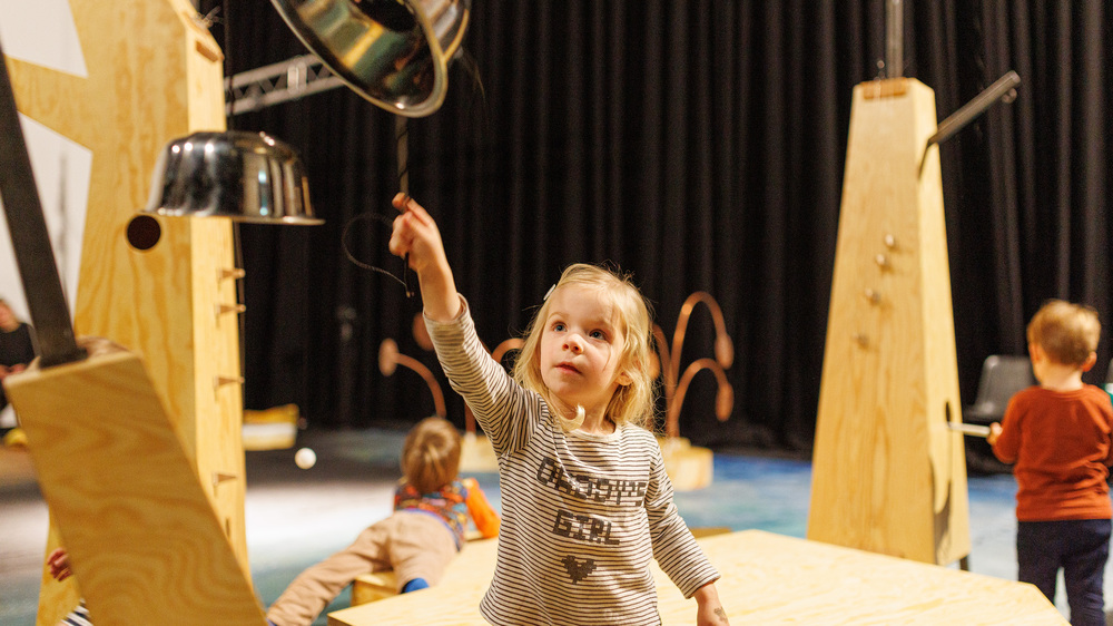 "tjg.-Klangspielraum - Der etwas andere Spielplatz"  Foto: Klaus Gigga