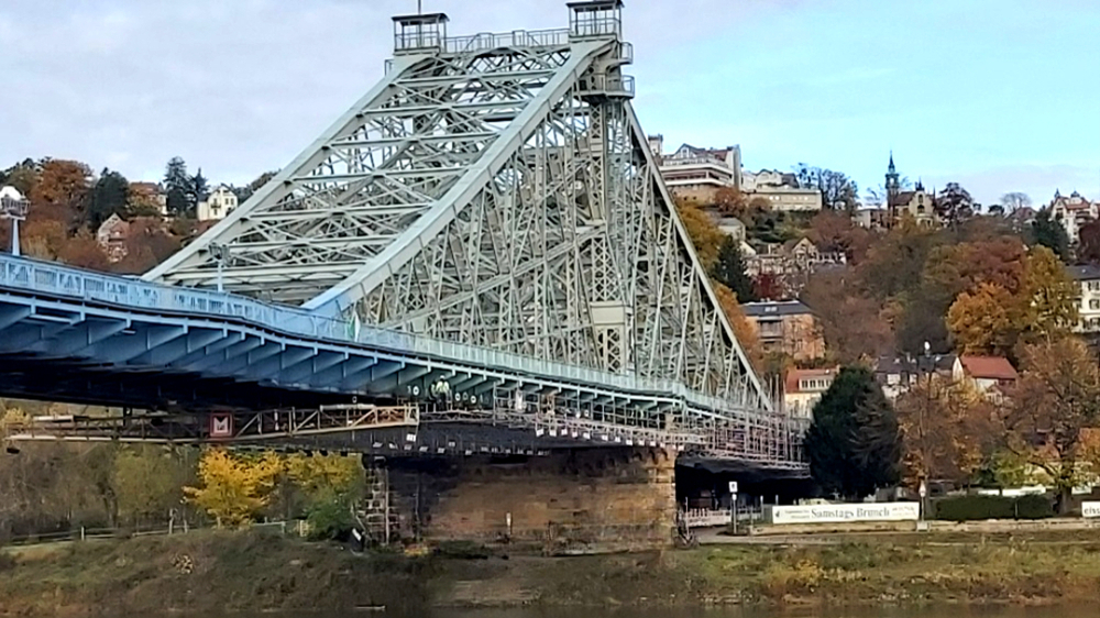 Nächtliche Sperrung des  Blauen Wunders wegen Gerüstarbeiten  notwendig. Foto: MeiDresden.de