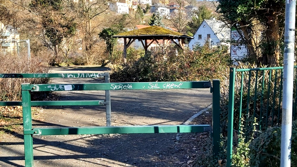 Loschwitz: Baubeginn im Loschwitzer Park - Bis Juni bleibt der gesamte Park gesperrt
