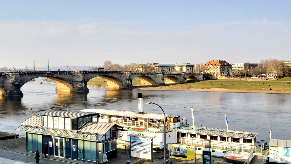 Planmäßige Hauptprüfung der Augustusbrücke - Nur kurzzeitige Verkehrseinschränkungen. Foto: MeiDresden.de
