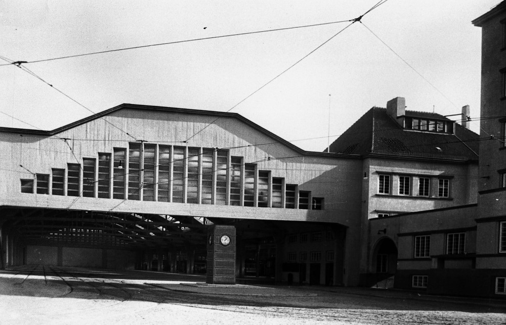 Einfahrt Betriebshof Waltherstraße Foto: DVB AG Archiv