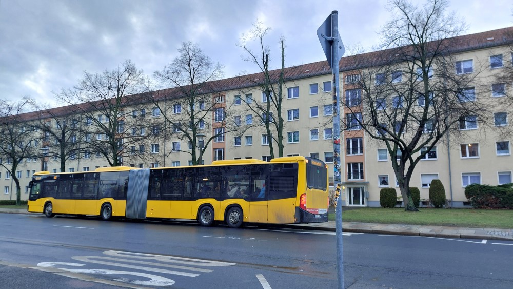 Bus62 an der Haltestelle Gerichtsstraße   © MeiDresden.de