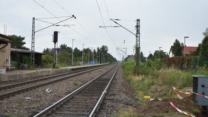 Ausbaustrecke Leipzig- Dresden: Das erste Gleis im Streckenabschnitt Zeithain - Leckwitz wird neu gebaut -Blickrichtung Dresden   Foto: MeiDresden.de/Mike Schiller