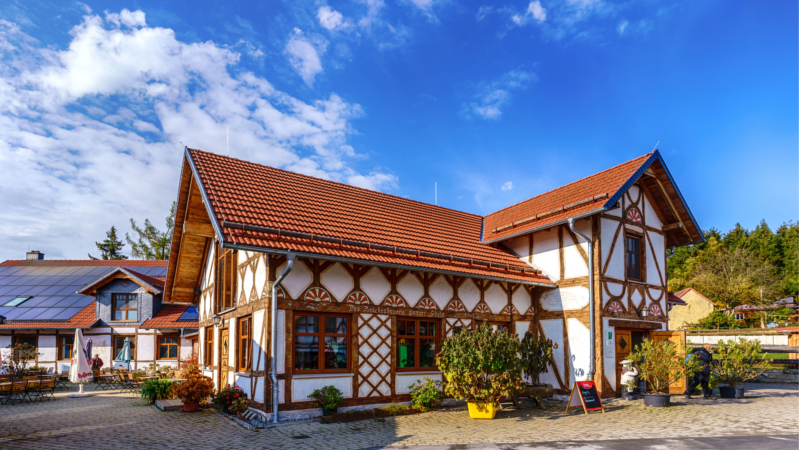 Der Brockenbauer in Tanne züchtet alte Haustierrassen, die vom Aussterben bedroht sind. © djd/Stadt Oberharz am Brocken/Jan Reichel 