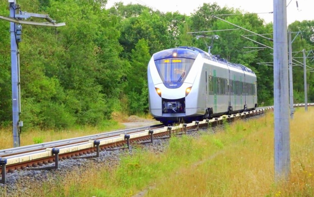 Batterieelektrischer Coradia Continental   Foto: Verkehrsverbund Mittelsachsen