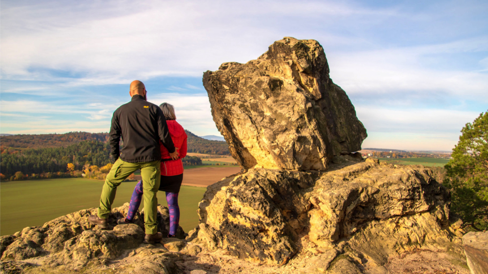 Die Thekenberge als Teil der Halberstädter Berge laden zu reizvollen Touren ein. Foto: DJD/Tourist Information Halberstadt/Stefan Herfurth