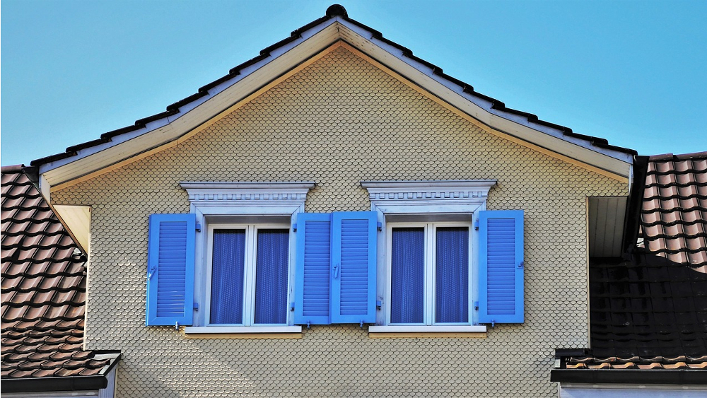 Besonders im Dachgeschoß kann sich Hitze im Sommer schnell stauen ©Symbolfoto (Pixabay)