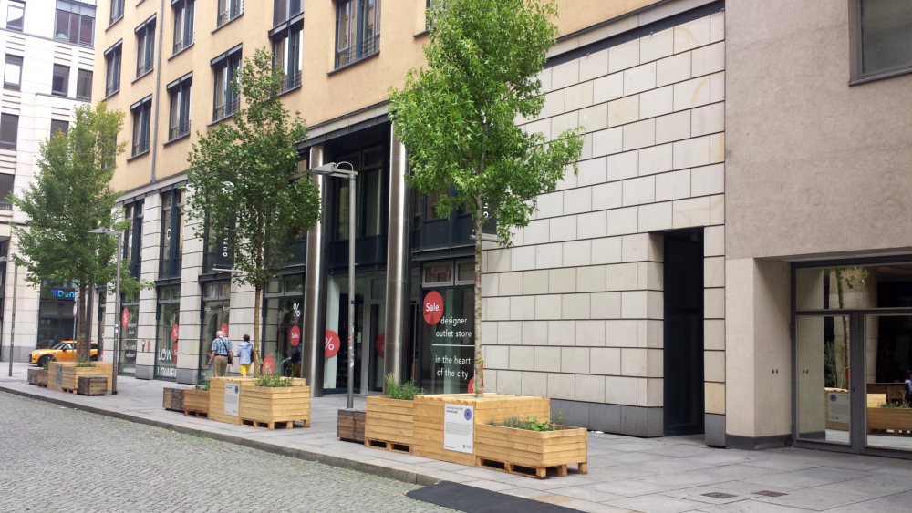 Von Juli bis Oktober wird die Seestrasse zum Boulevard für Fußgänger und Radfahrer ©MeiDresden.de