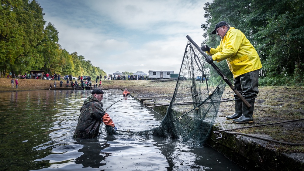 Schaufischen in Litschen, Foto: Michael Bärisch
