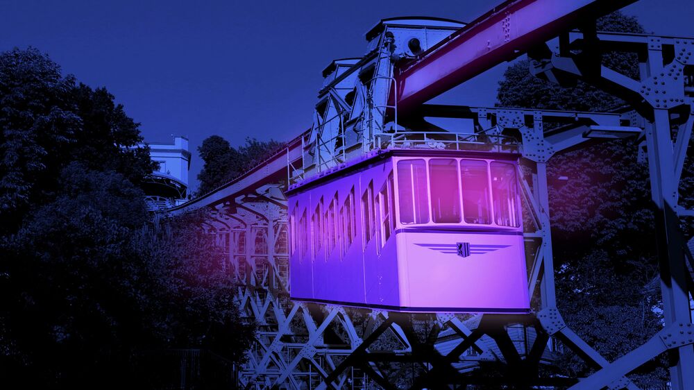 Visualisierung Schwebebahn zum Weltpankreaskrebstag  Foto: UKD/Kirsten Lassig