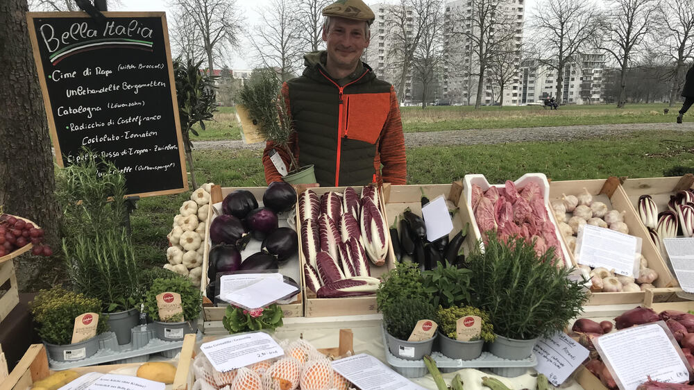 Marktfahrrad Obst und Gemüsestand. Foto: PR