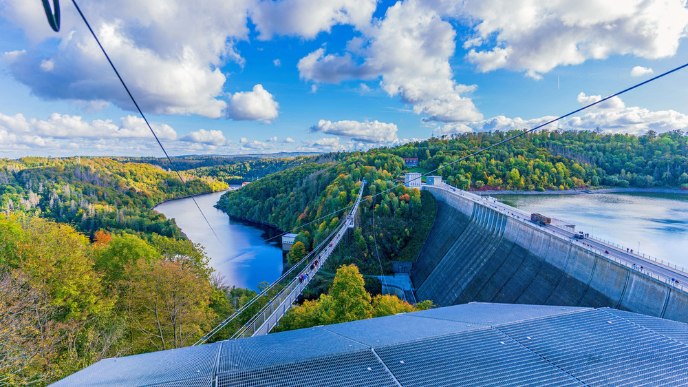 Die Hängebrücke Titan RT ist weltweit die längste Stahlseilbrücke ihrer Art. Foto: DJD/Tourismusbetrieb Oberharz am Brocken/Jan Reichel