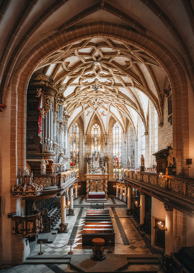 Die beeindruckende Schlosskirche des Residenzschlosses Altenburg birgt mit der Trost-Orgel einen weiteren Schatz: An ihr spielte einst Johann Sebastian Bach. Foto: DJD/Tourismusverband Altenburger Land/Johannes Bondzio