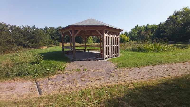 Währen der Erkundungstour kann man unter anderem in der Wanderhütte Rast machen. Foto: MeiDresden.de