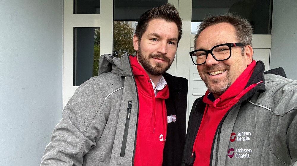 Mitarbeiter von SachsenEnergie  erlkennt man eindeutig am Logo auf der Arbeitsuniform, sie können sich auch ordentlich ausweisen. Foto: SachsenEnergie