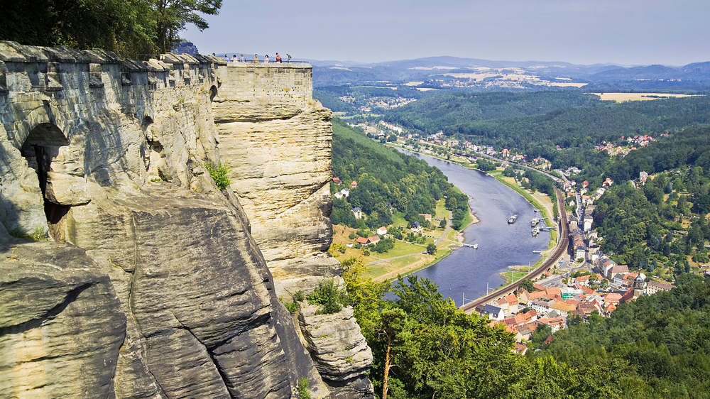 Blick von der Festung auf Königstein. Foto. Festung Königstein