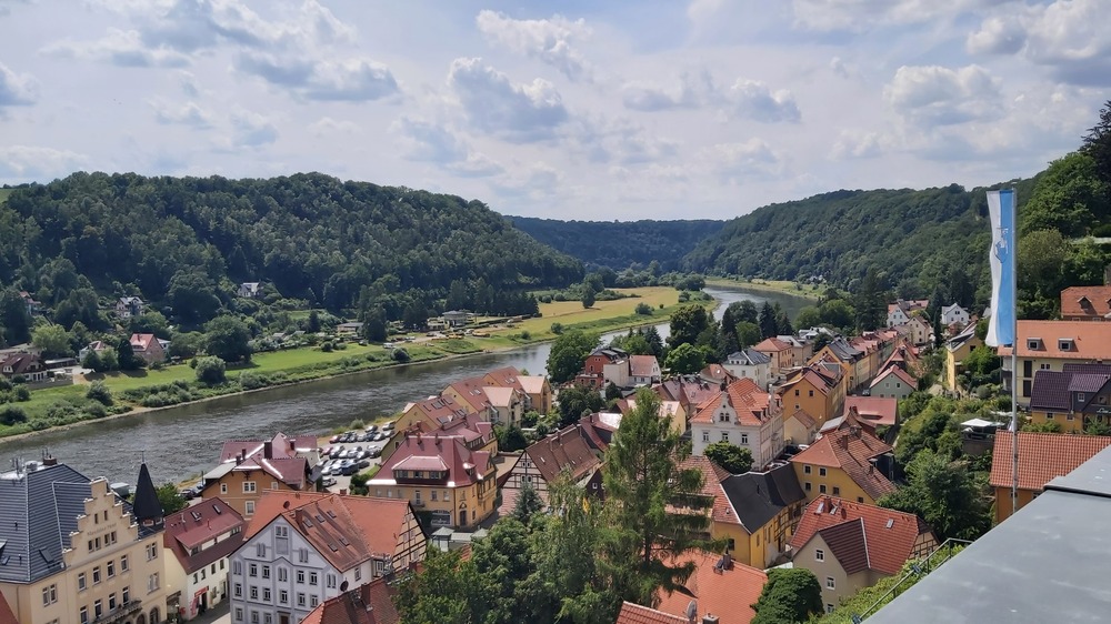 Die zweite Novemberwoche beginnt größtenteils grau und trübe mit lokalen Aufheiterungen. Foto: MeiDresden.de